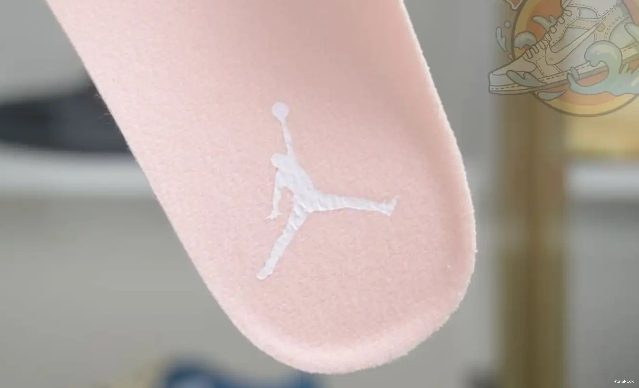 Jordan Air 11 WMNS Low Jordan 0616
